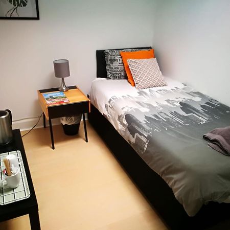 The Kingsview Townhouse - Boutique Hostel Edinburg Exteriör bild
