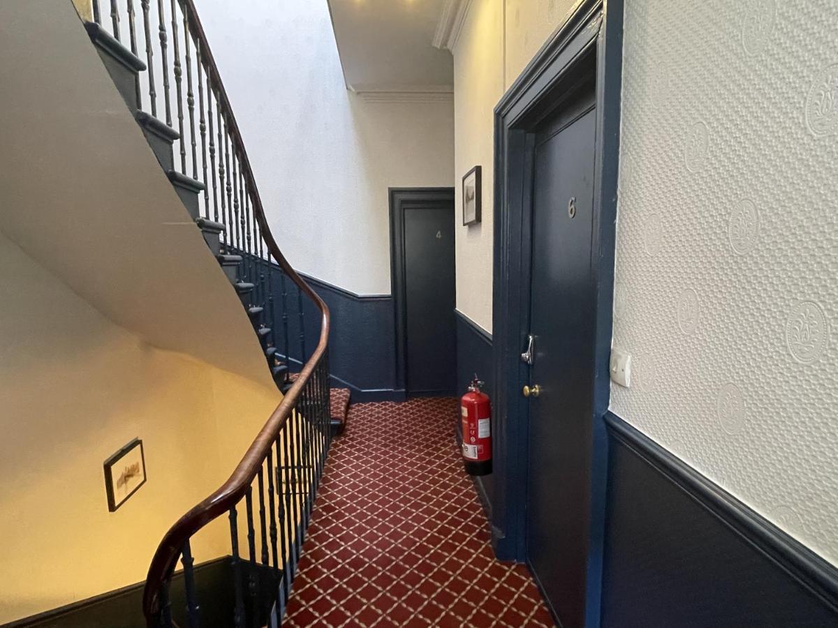 The Kingsview Townhouse - Boutique Hostel Edinburg Exteriör bild