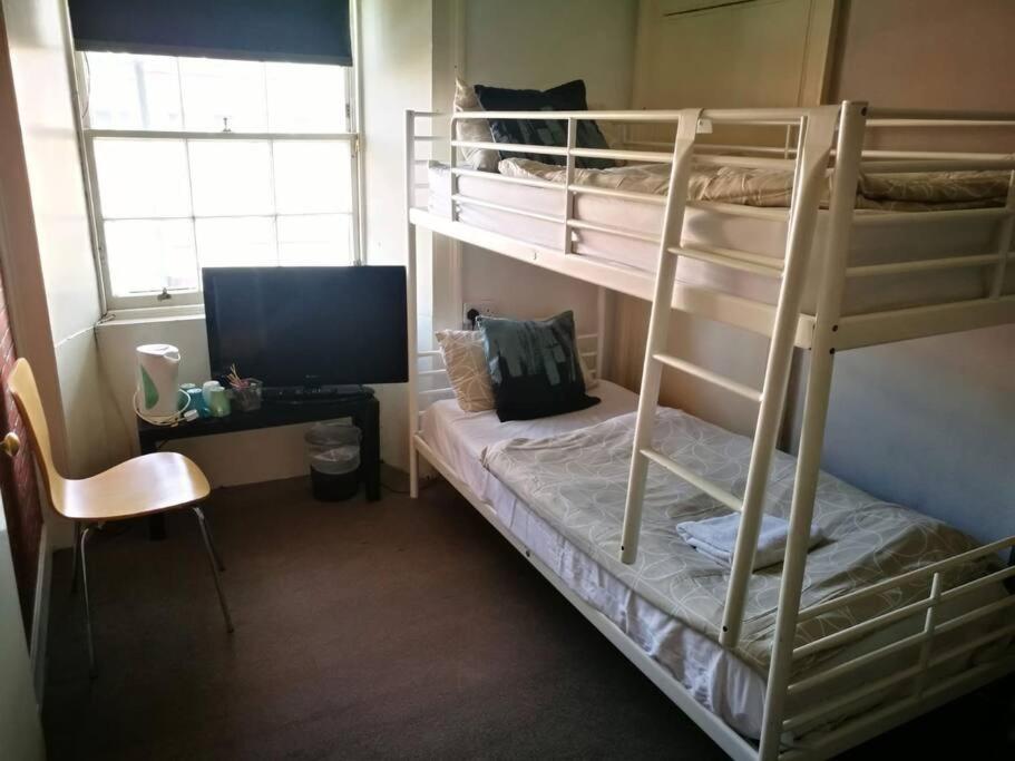 The Kingsview Townhouse - Boutique Hostel Edinburg Exteriör bild