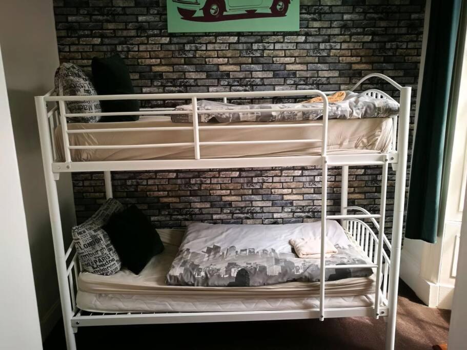 The Kingsview Townhouse - Boutique Hostel Edinburg Exteriör bild