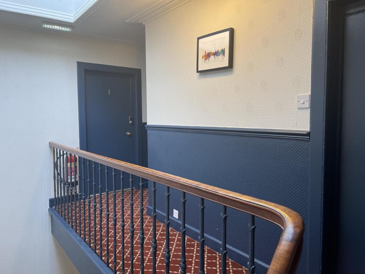 The Kingsview Townhouse - Boutique Hostel Edinburg Exteriör bild