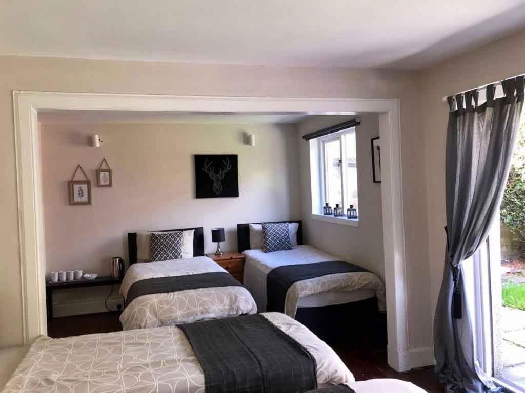 The Kingsview Townhouse - Boutique Hostel Edinburg Exteriör bild