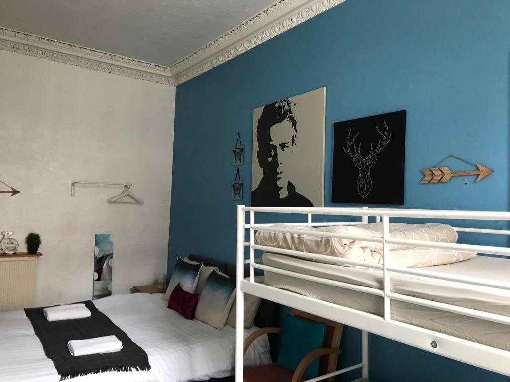The Kingsview Townhouse - Boutique Hostel Edinburg Exteriör bild