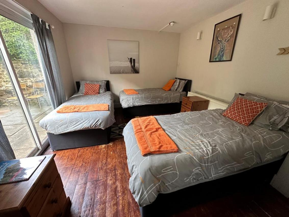 The Kingsview Townhouse - Boutique Hostel Edinburg Exteriör bild