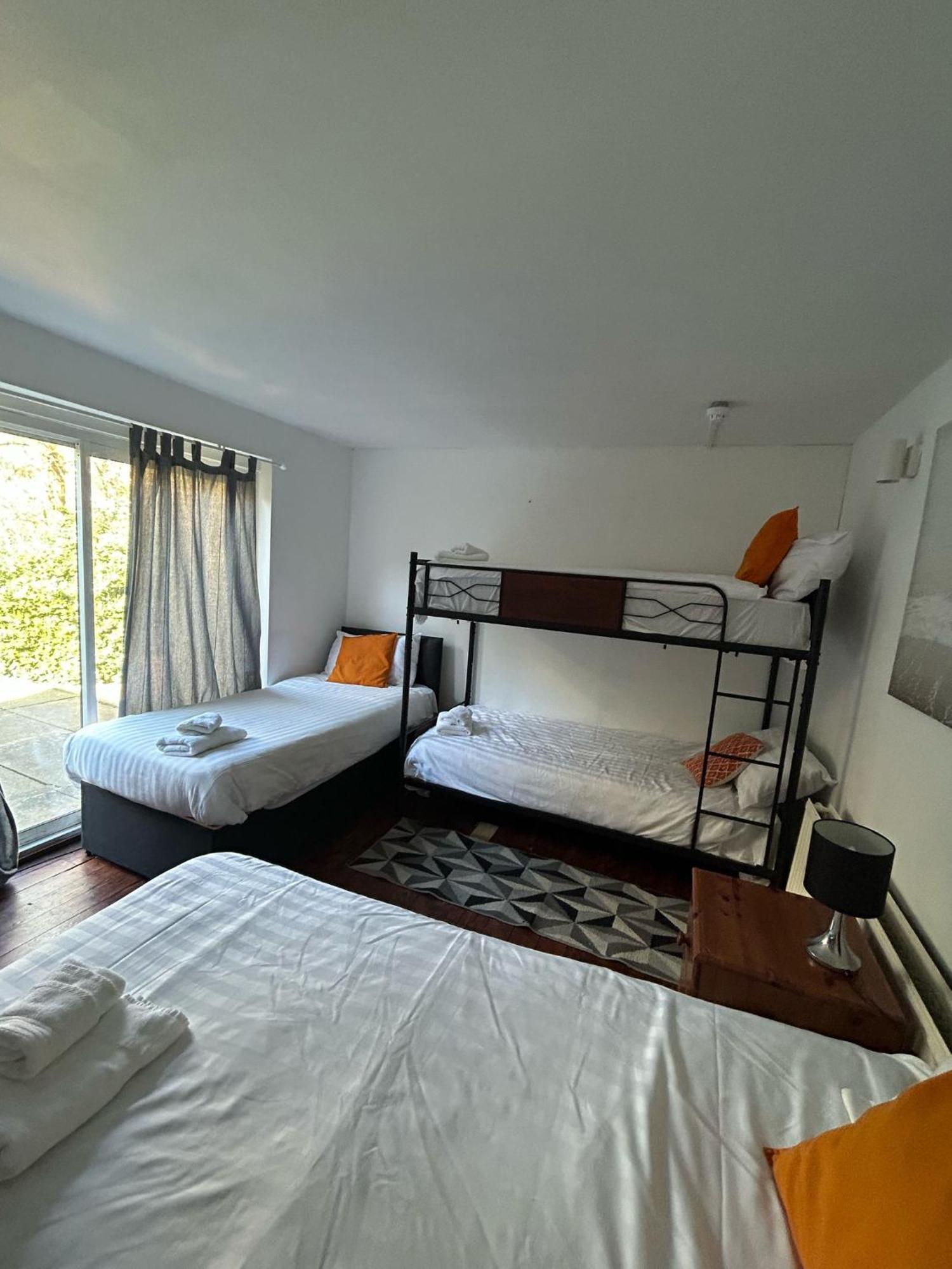 The Kingsview Townhouse - Boutique Hostel Edinburg Exteriör bild