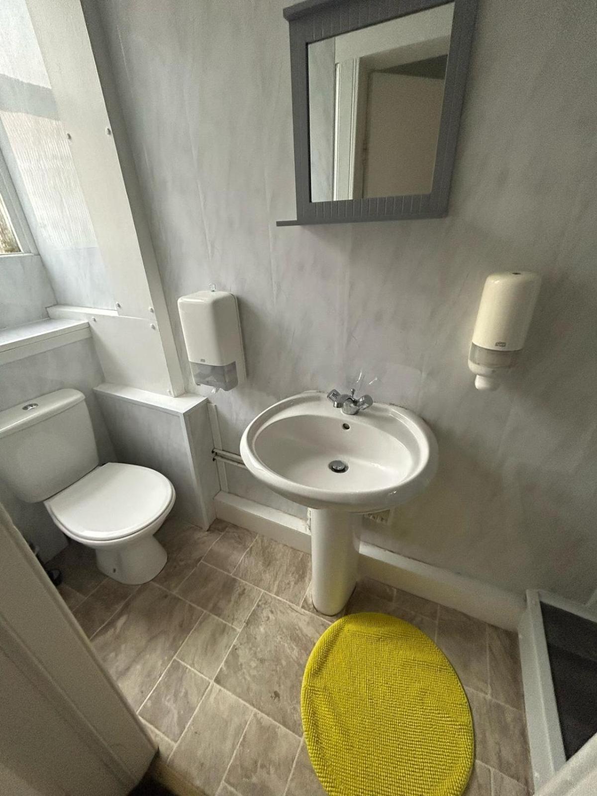 The Kingsview Townhouse - Boutique Hostel Edinburg Exteriör bild